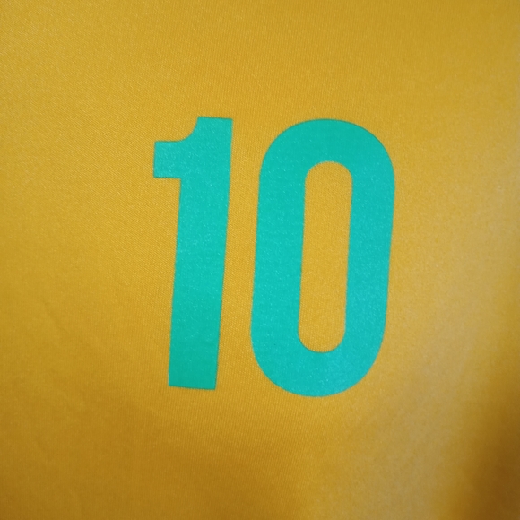 Men's LG Yellow Soccer Shirt - Picture 5 of 7